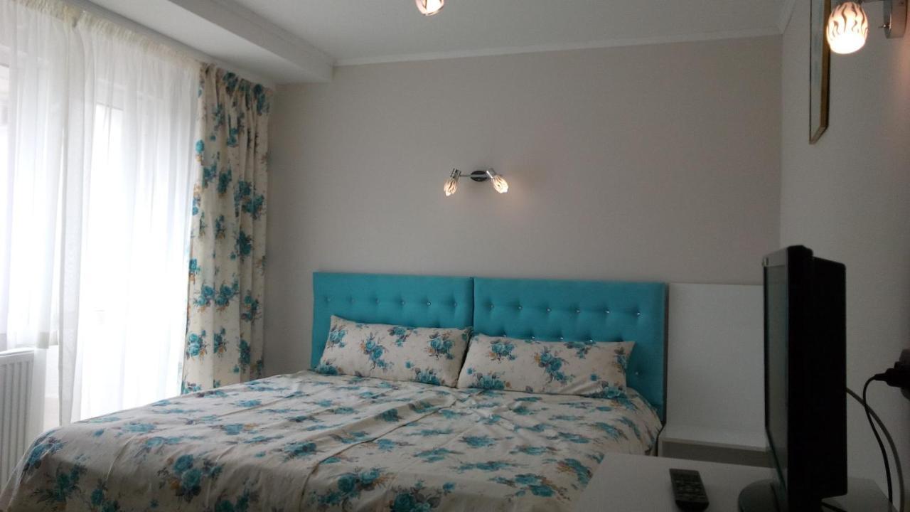 White Rose Guest Rooms Burgas City Exterior foto